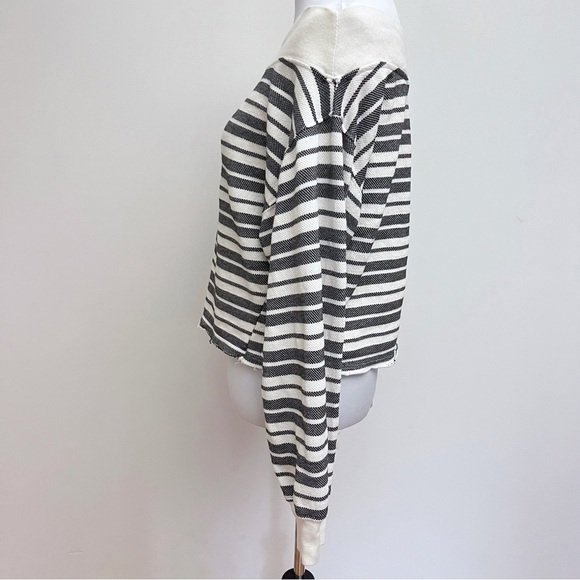 By Together Striped Raw Hem Slouchy Oversized Off The Shoulder Sweater Medium - Picture 8 of 9
